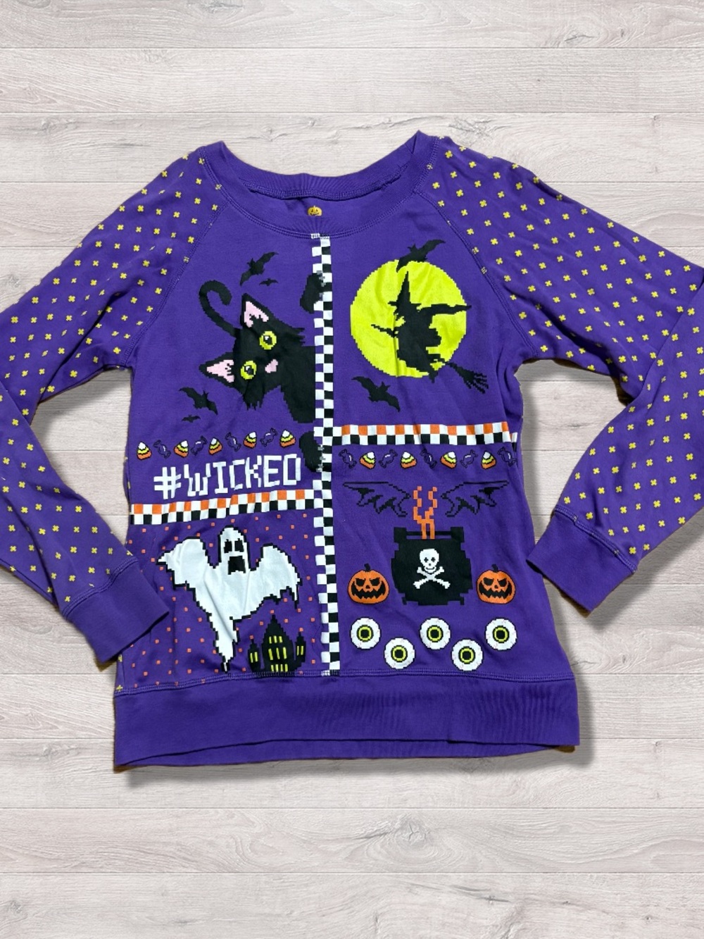 Halloween Long Sleeved #Wicked Cat Trick Or Treat Shirt Juniors Medium Purple